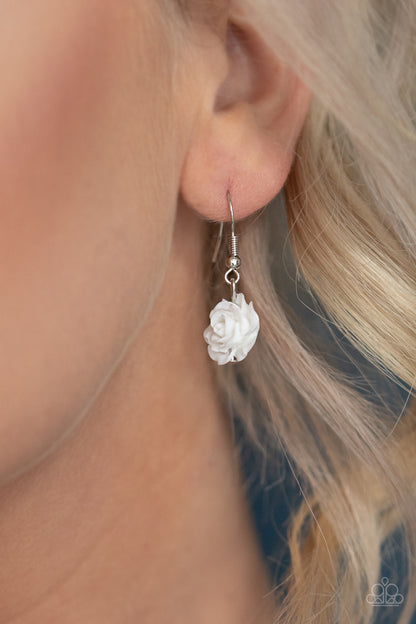 Garden Party Posh - white - Paparazzi necklace