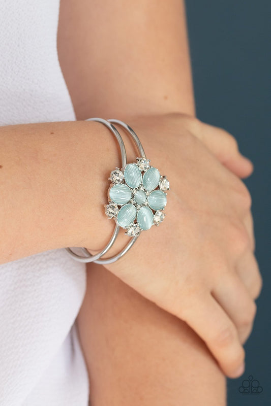 Garden Extravagance-blue-Paparazzi bracelet