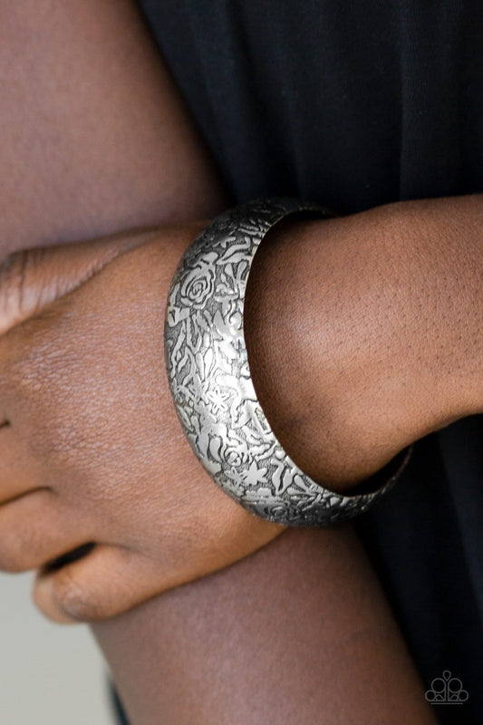 Garden Villa - silver - Paparazzi bracelet