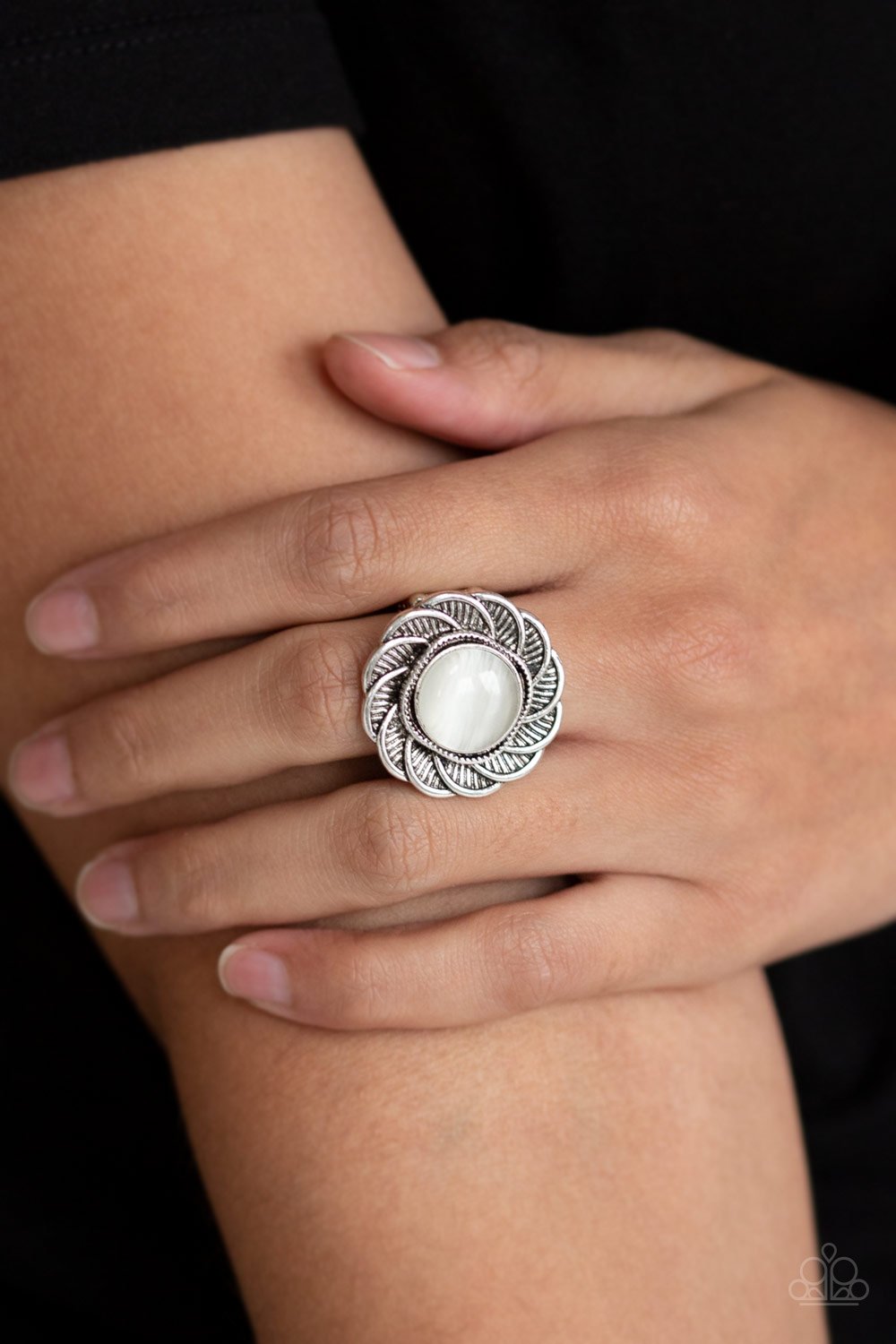 Gardenia Glow-white-Paparazzi ring
