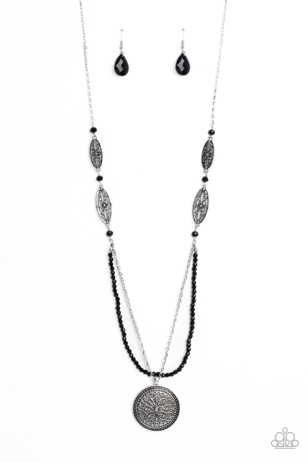 Garden of Grace - black - Paparazzi necklace