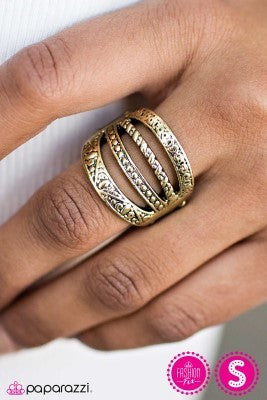 Get your GROOVY On - Paparazzi ring