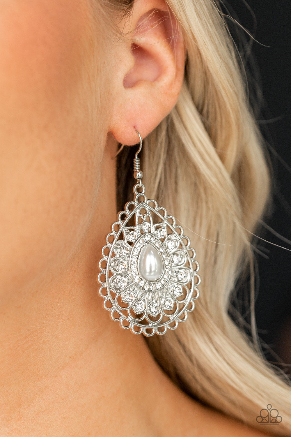 Glamour Grandeur - white - Paparazzi earrings