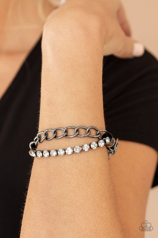 Glamour Grid - black - Paparazzi bracelet