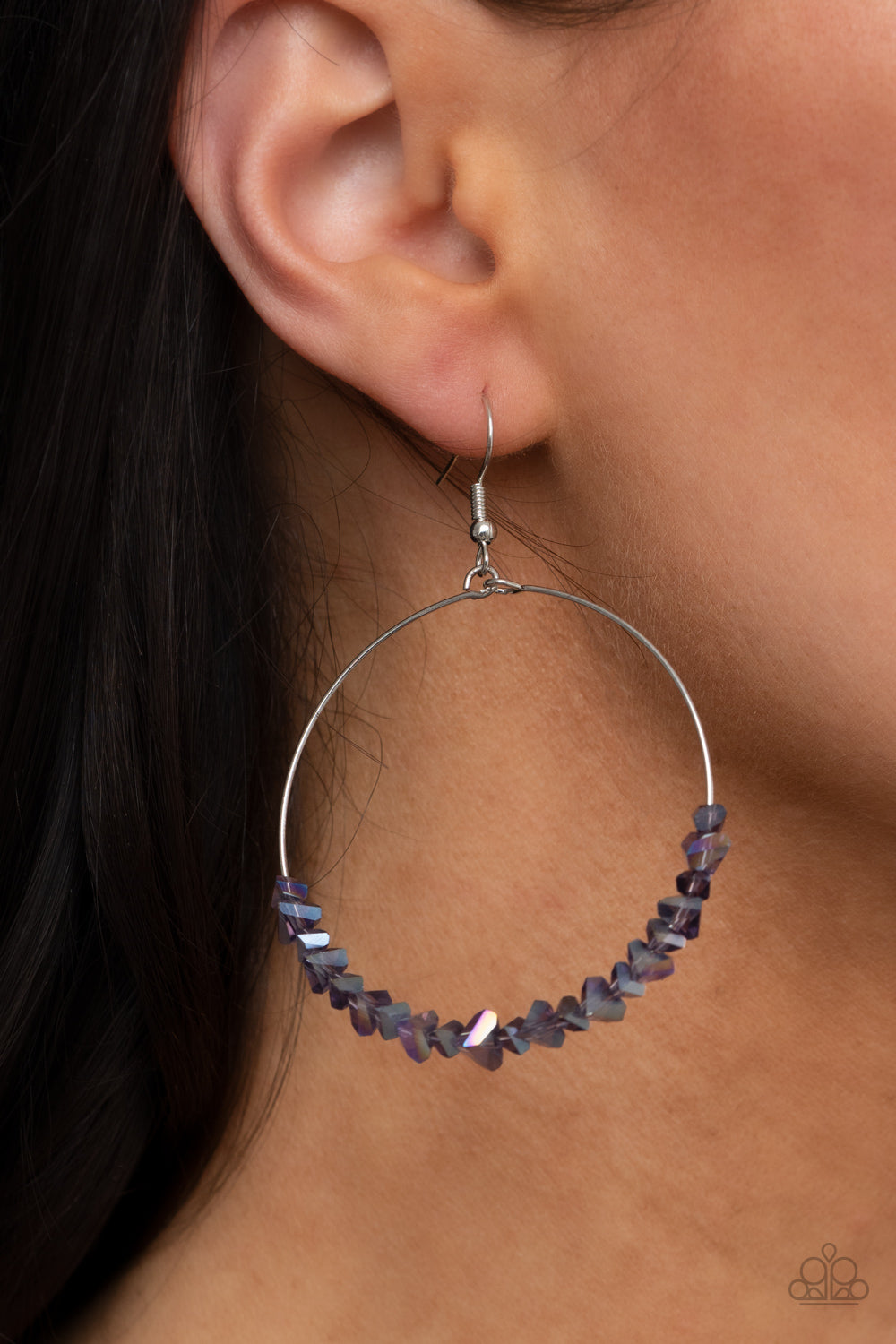Glimmering Go Getter - purple - Paparazzi earrings