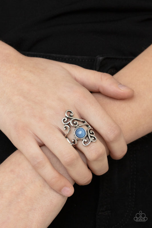 Glimmering Grapevines - blue - Paparazzi ring