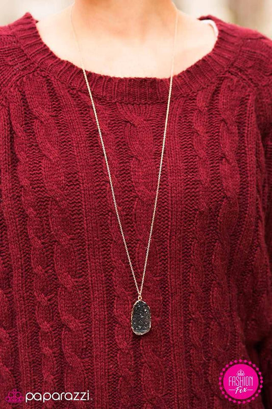 Glitter Girl - Paparazzi necklace