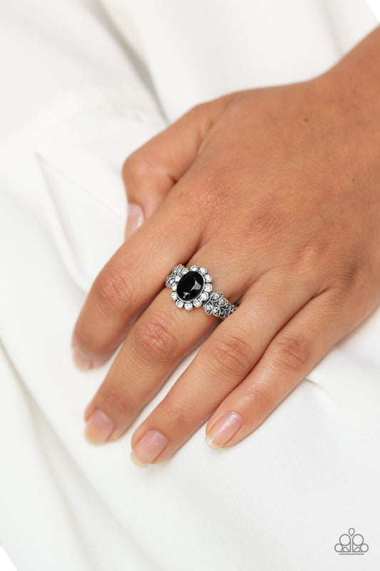 Glitter Garden - black - Paparazzi ring