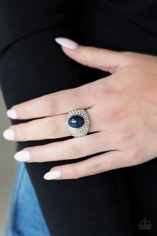 Glittering Go Getter - blue - Paparazzi ring