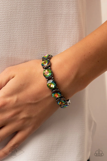 Glitzy Glamorous - multi - Paparazzi bracelet