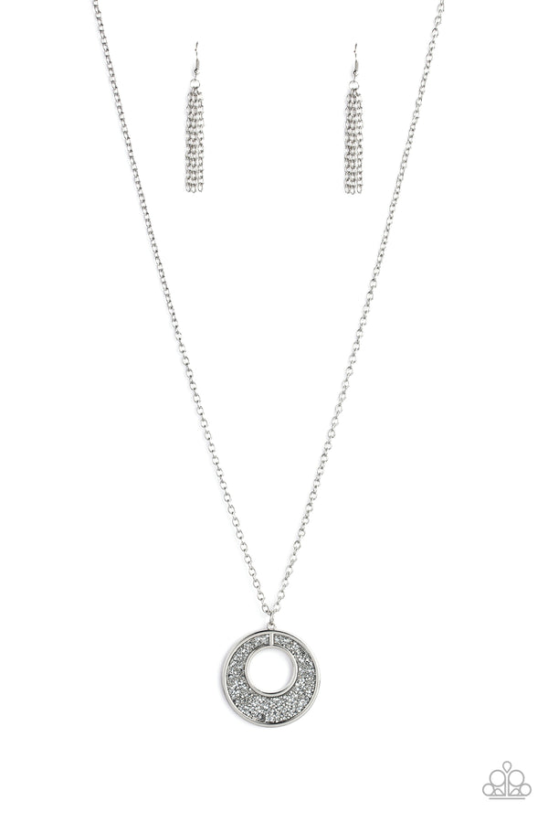 Glitzy Glow - silver - Paparazzi necklace – JewelryBlingThing
