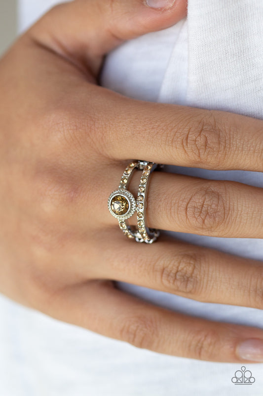 GLOW Me Away - brown - Paparazzi ring