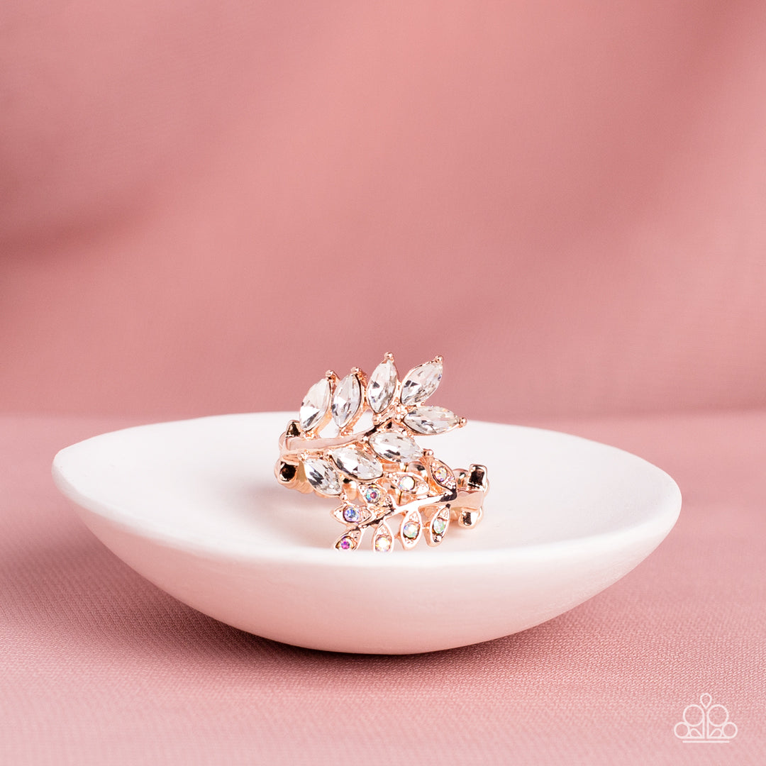 Glowing Gardenista - rose gold - Paparazzi ring