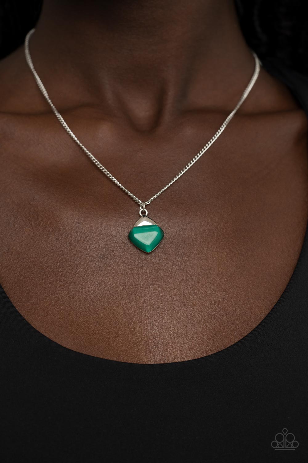 Gracefully Gemstone - green - Paparazzi necklace