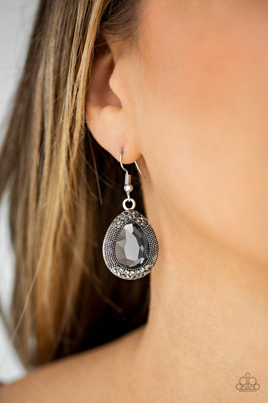 Grandmaster Shimmer - silver - Paparazzi earrings
