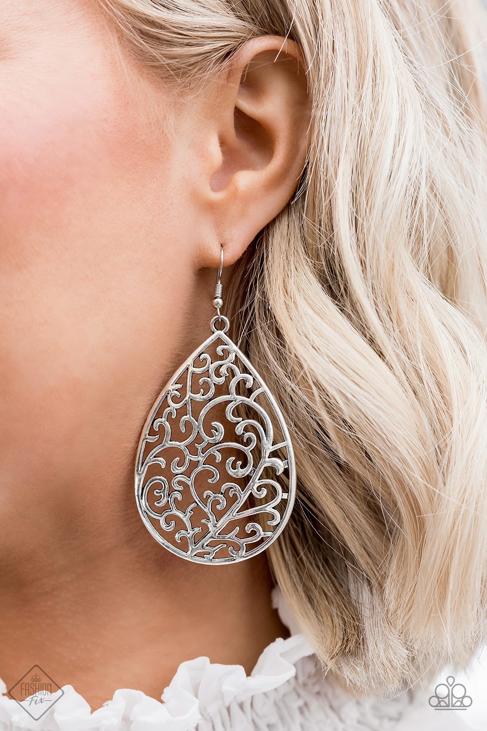 Grapevine Grandeur-silver-Paparazzi earrings