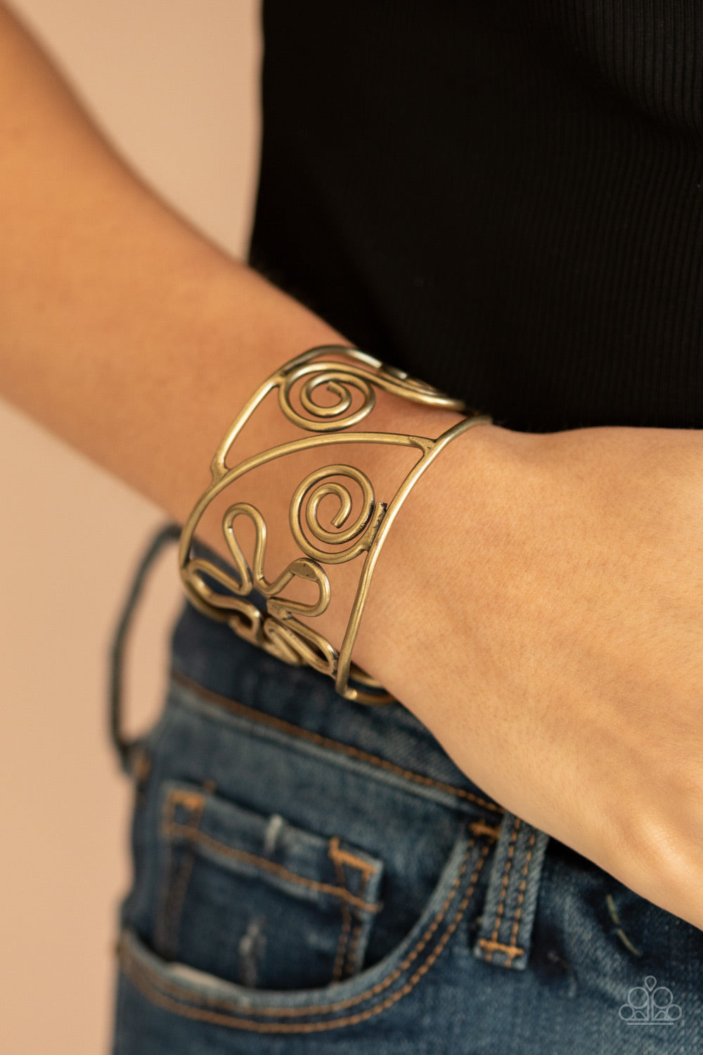 Groovy Sensations - brass - Paparazzi bracelet
