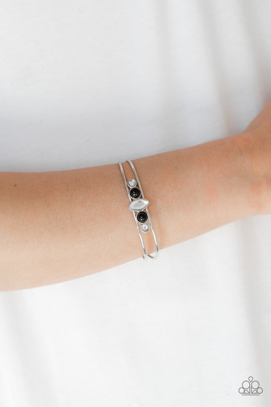 Guest of a Guest - black - Paparazzi bracelet