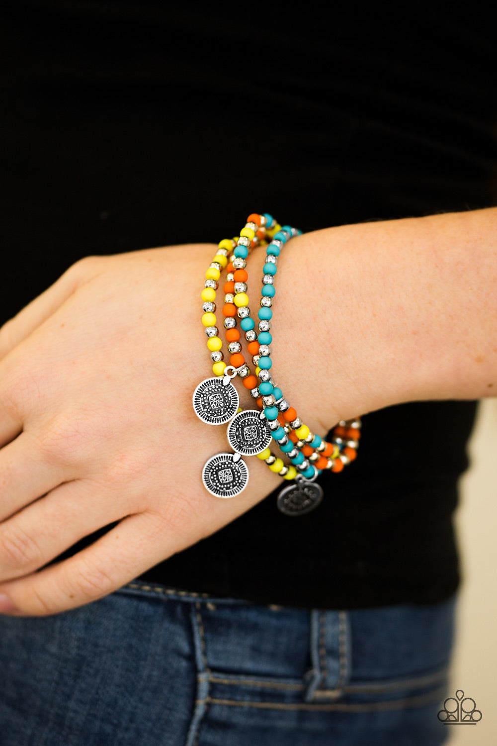 Gypsy Globetrotter - multi - Paparazzi bracelet