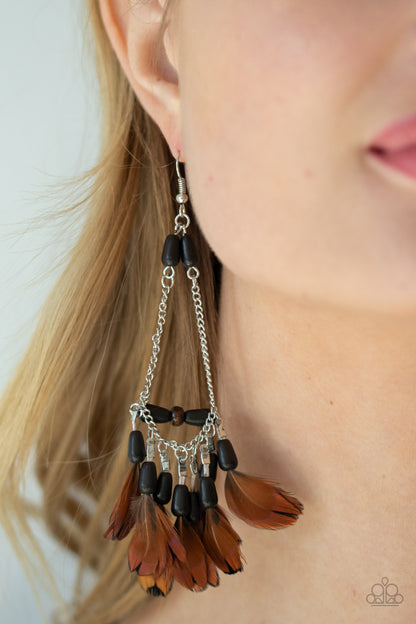 HAUTE Hawk - black - Paparazzi earrings
