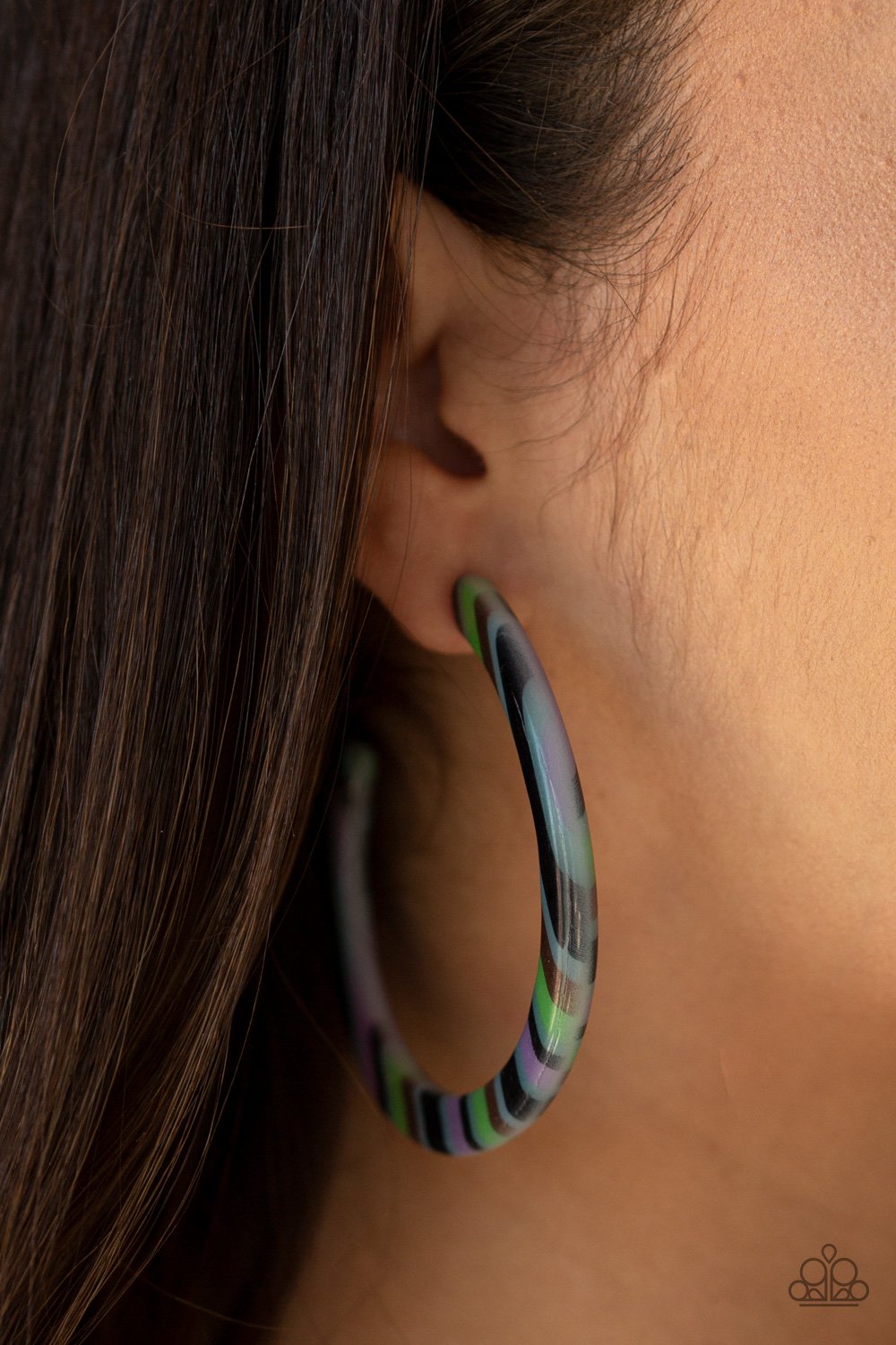 HAUTE Blooded-green-Paparazzi earrings