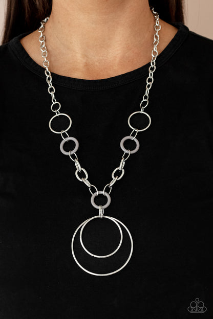 HOOP du Jour - silver - Paparazzi necklace