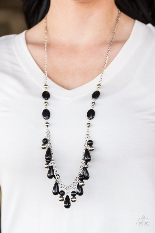 HUEs She - black - Paparazzi necklace