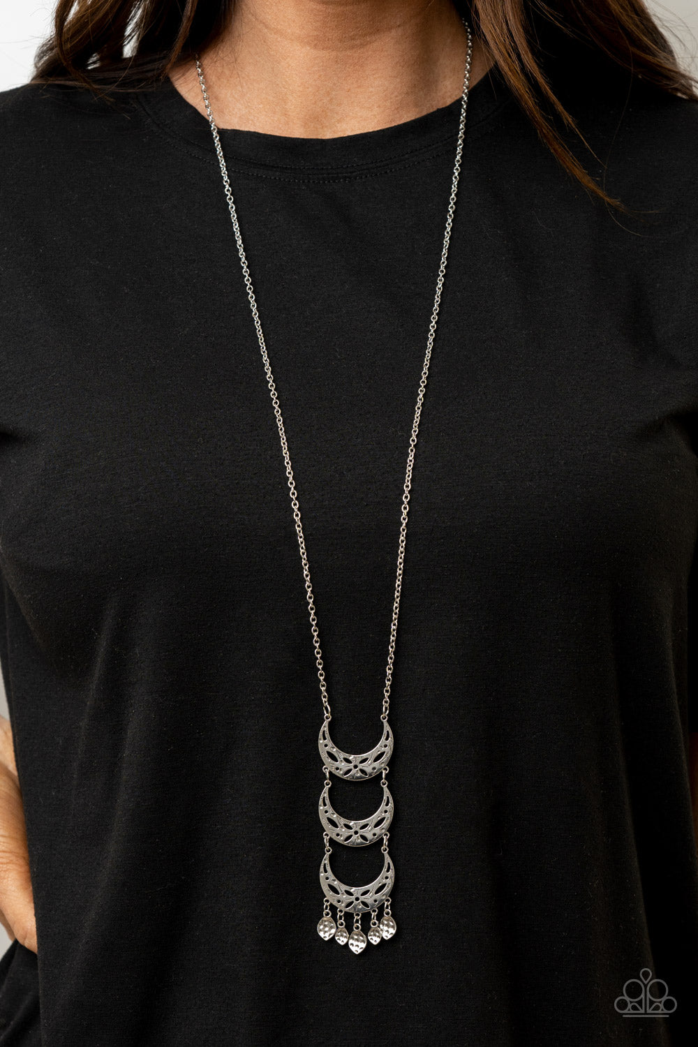 Half-Moon Child - silver - Paparazzi necklace