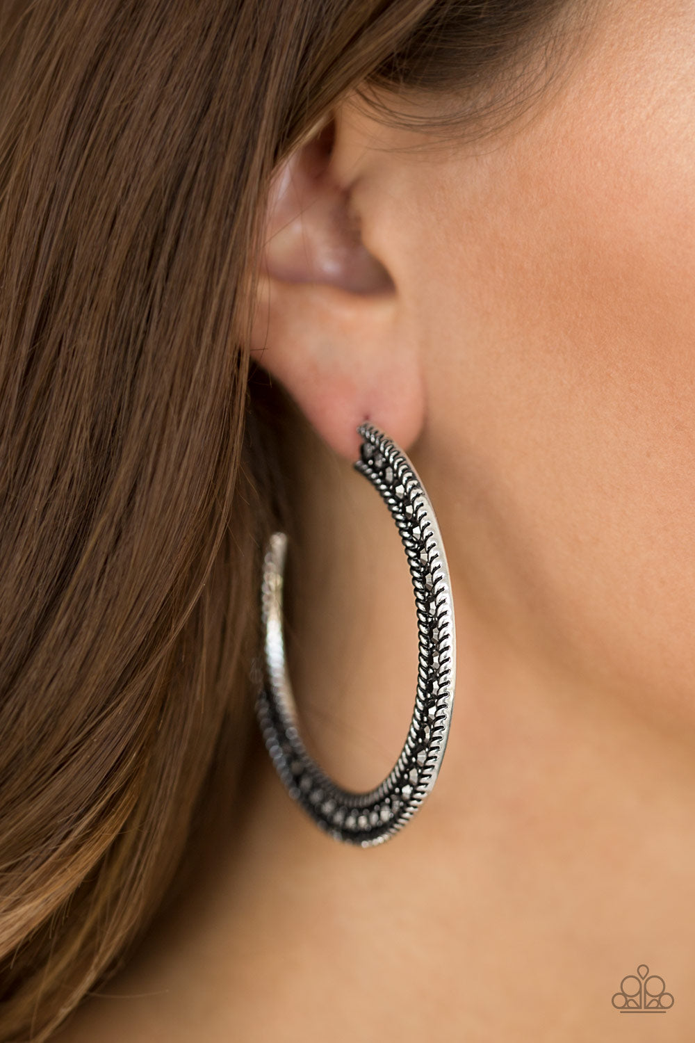 Haute Mama - silver - Paparazzi earrings