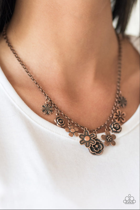 Head Over ROSES - Paparazzi necklace