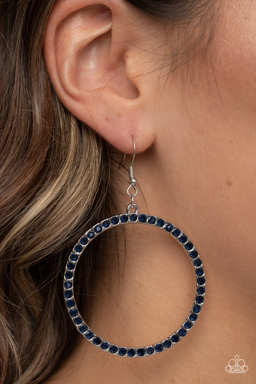 Head-Turning Halo - blue - Paparazzi earrings
