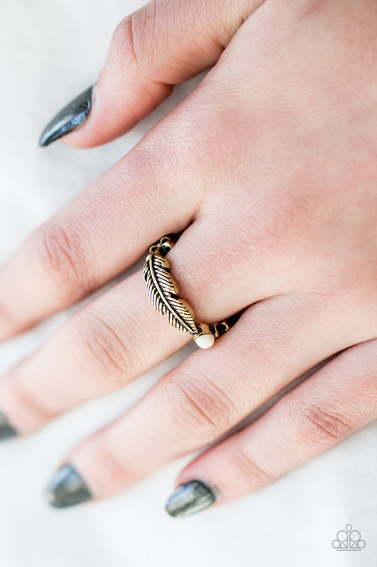 Heads or Tailfeathers - brass - Paparazzi ring
