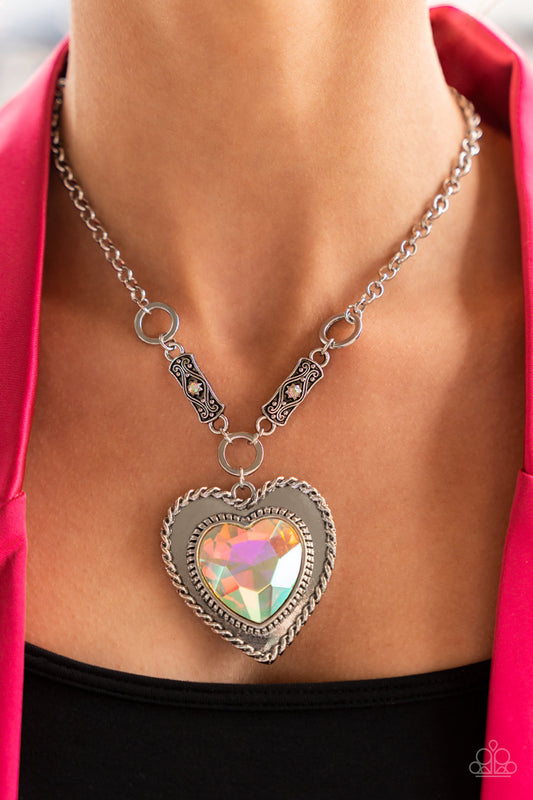 Heart Full of Fabulous - multi - Paparazzi necklace