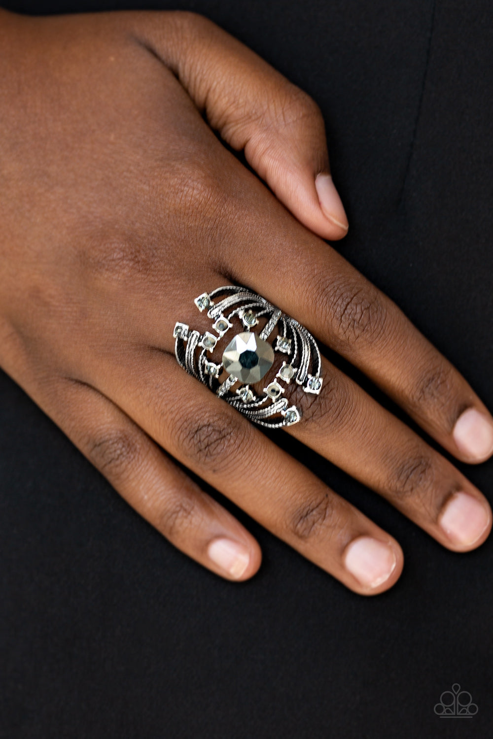 Here Comes the Champ - silver - Paparazzi ring