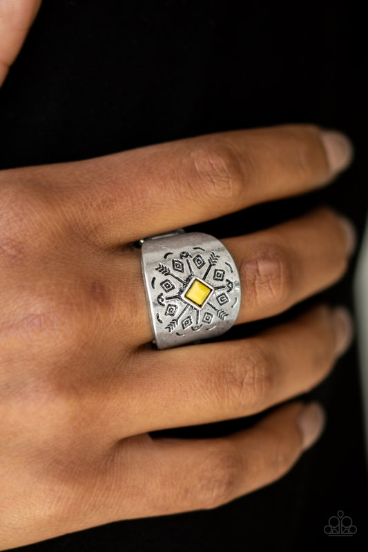 Here Today Gone Tom-ARROW - yellow - Paparazzi ring