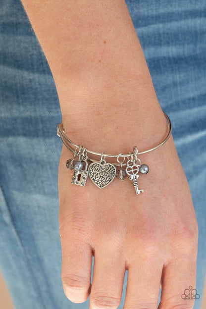 Here Comes Cupid - silver - Paparazzi bracelet