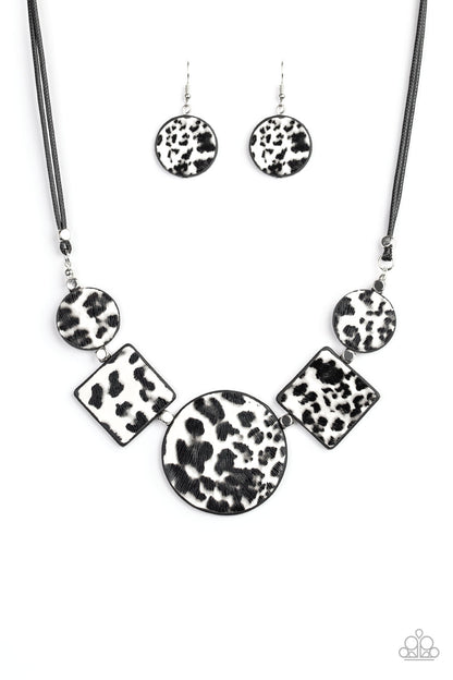 Here Kitty-Kitty - white - Paparazzi necklace