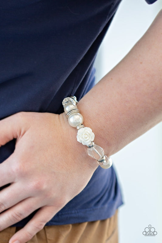 Here I Am - white - Paparazzi bracelet