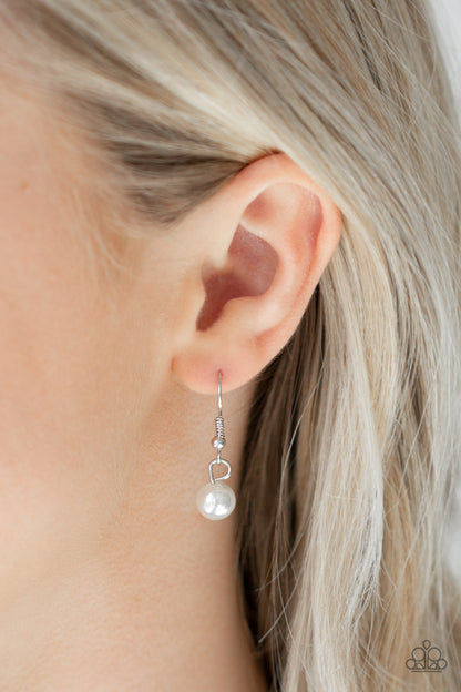 High Heels and Hustle - white - Paparazzi necklace