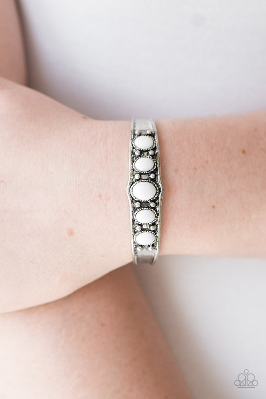 Highlander - white - Paparazzi bracelet