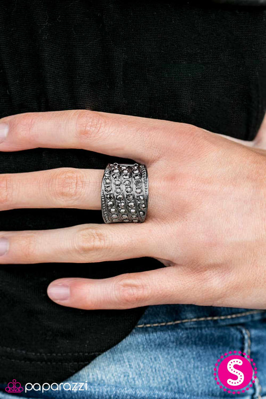 Highway Robbery - Black - Paparazzi ring