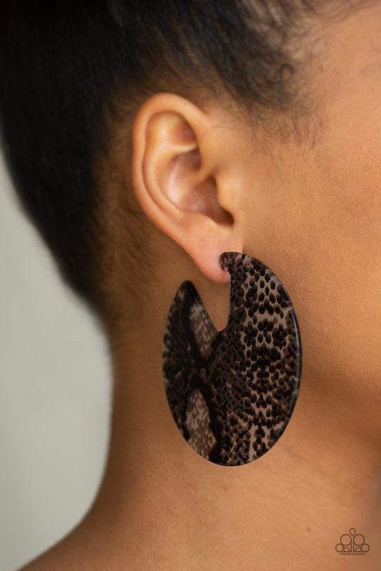 Hit or HISS-black-Paparazzi earrings