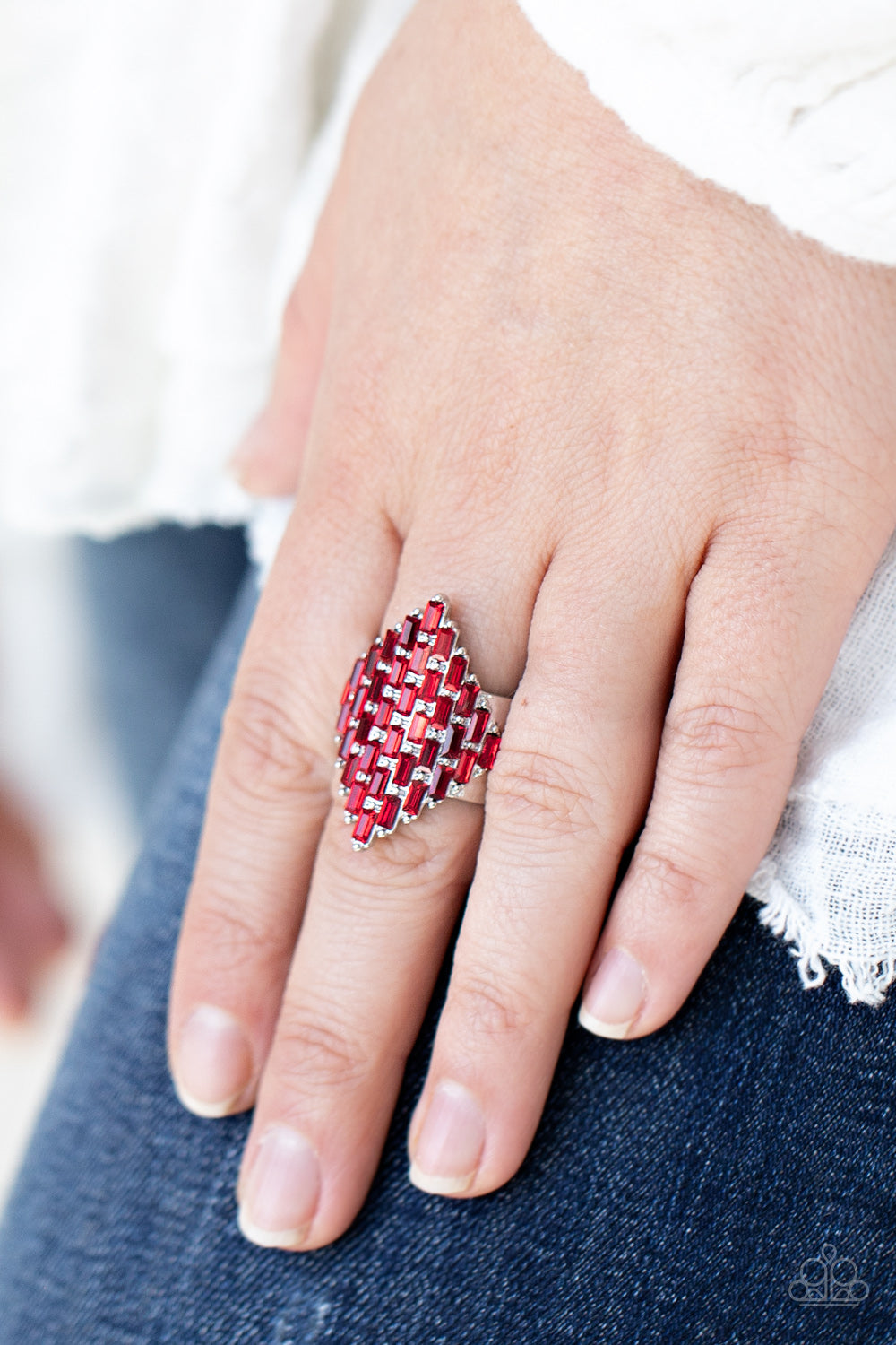 Hive Hustle - red - Paparazzi ring