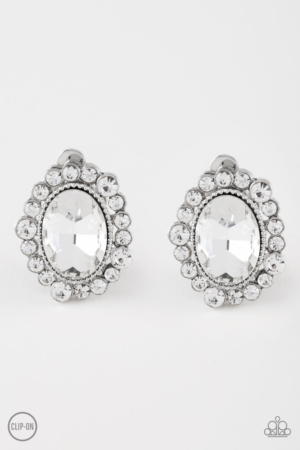 Hold Court - white - Paparazzi CLIP ON earrings