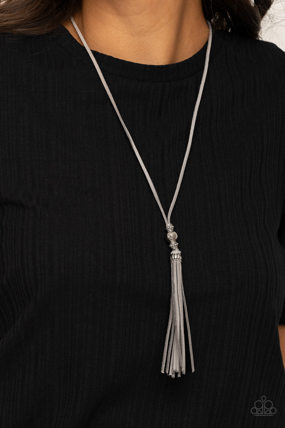 Hold My Tassel - silver - Paparazzi necklace