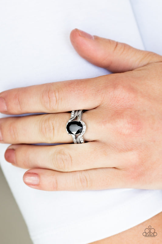 Home is Where the Castle Is - black - Paparazzi ring