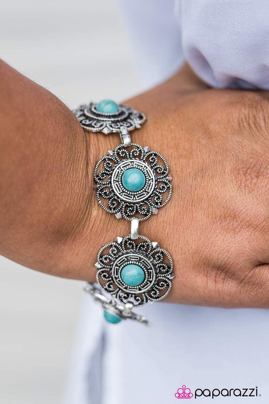 Hometown Girl - Paparazzi bracelet