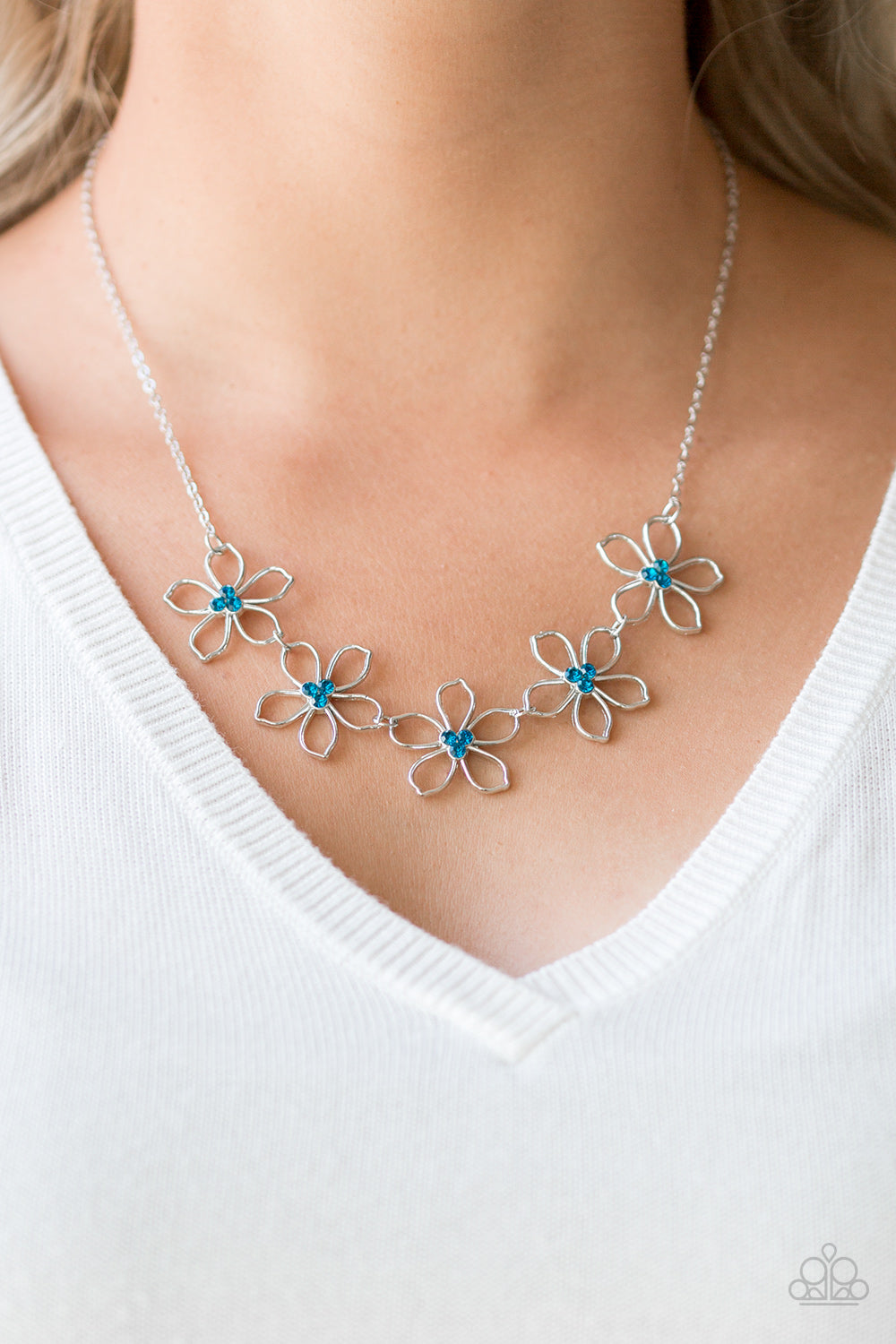 Hoppin Hibiscus - blue - Paparazzi necklace