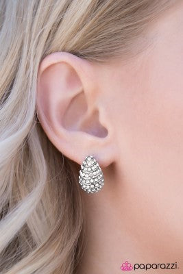 Hostess With the Mostess - Paparazzi earrings