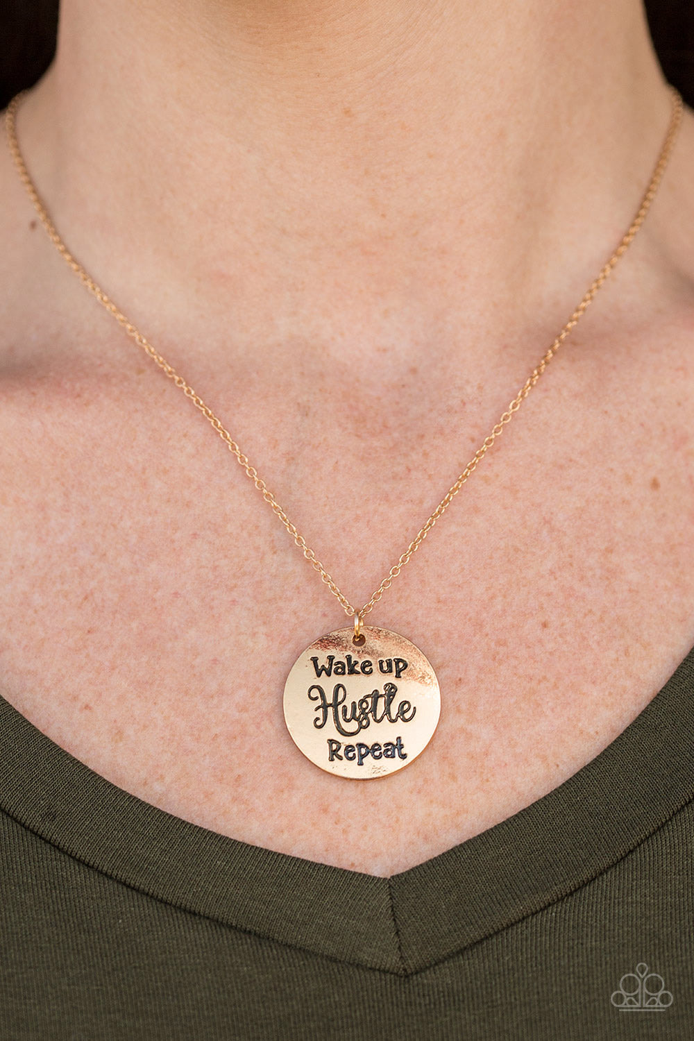 Hustle on Repeat - gold - Paparazzi necklace